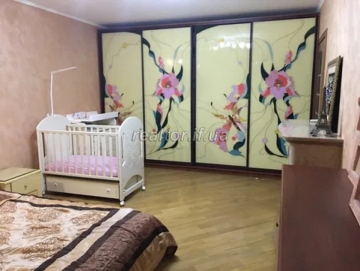 Zu verkaufen 2 Schlafzimmer Wohnung bereit zur Belegung in der Vovchynetskaya Straße in der Gegend von Kobzaryk
