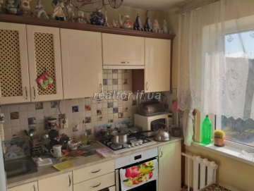 Продається 2 кімнатна квартира по вулиці Миколайчука
