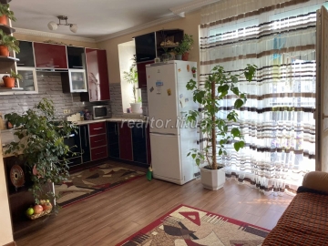 Eine 2-Zimmer-Wohnung steht in der Tselevicha-Straße im Wohnkomplex Rizdvyany zum Verkauf