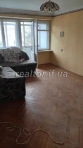Продається 2 кімнатна квартира в самому центрі по вулиці Мазепи