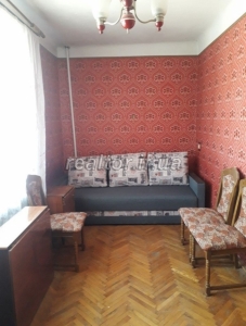Eine 2-Zimmer-Wohnung steht im Stadtzentrum in der Nezalezhnosti-Straße zum Verkauf