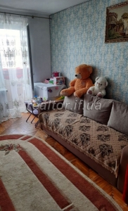 Продается 2 комнатная квартира в жилом состоянии по улице Вовчинецька в районе магазина Метро