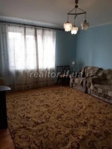 Продається 2 кімнатна простора квартира в районі Пасічна по вулиці Хіміків