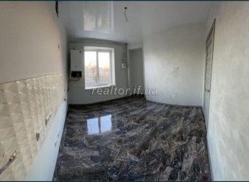 3-Zimmer-Wohnung zum Verkauf mit teuren und hochwertigen Reparaturen in der Karpatska Sich-Straße