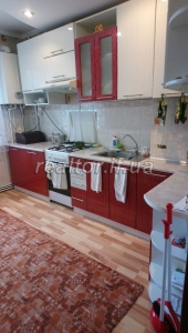 3 bedroom apartment for sale with individual heating on the street Peace