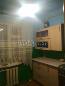 3-room apartment for sale with cosmetic repairs on Dovga Street