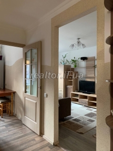 3-room apartment for sale with renovation and furniture on Dovga Street