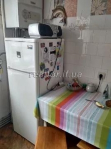 3-Zimmer-Wohnung zum Verkauf auf der Straße Mykolaychuk steht zum Verkauf