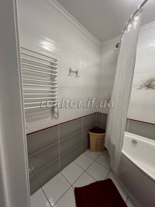 Prodayetsya_chudova_dvorivneva_kvartyra_v_raioni_TRTs_Metro_23528_11_1737108951.jpeg
