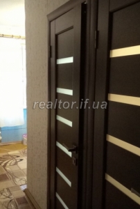 Продається двохкімнатна квартира по вулиці Сорохтея неподалік стадіону Рух