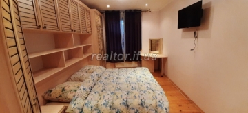 One bedroom apartment for sale with renovation on Dovzhenko Street near Zaravshan