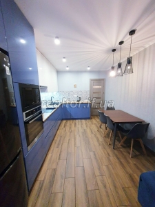 Fertige 1-Zimmer-Wohnung zum Verkauf in einem neuen Gebäude in der Khimikiv-Straße
