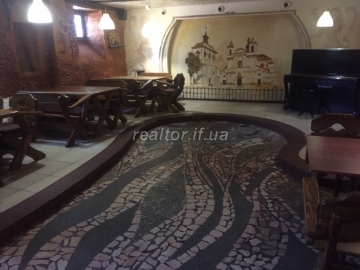 Продається кафе в центрі міста