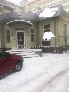 Продается коммерческое помещение по улице Черновола