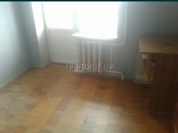 Продается квартира 2 комнатная по улице Довженко.
