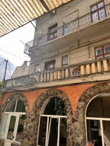 Eine Wohnung zum Verkauf im Zentrum der Stadt Sichovy Streltsy