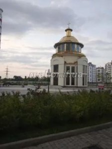 Продається однокімнатна квартира з сучасним ремонтом по вулиці Слобідська