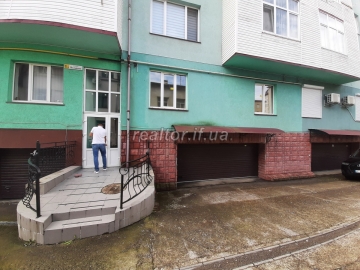 Prodayetsya_ofisne_prymishchennya_v_tsentri_po_vulytsi_Melnyka_22634_10_1695222837.jpeg