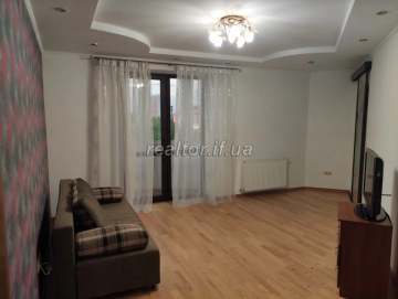 Продается просторная 1 комнатная квартира перепланирована по улице Гарбарска.