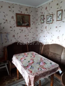 Продається простора 3 кімнатна квартира по вулиці Довженка