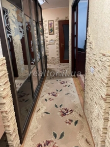 Prodayetsya_prostora_trokhkimnatna_kvartyra_z_remontom_po_vulytsi_Khotkevycha_poryad_Zorepadu_18687_3_1733482220.png