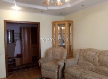 A three-room apartment for sale in the Pasichna district on Gorbachevsky Street