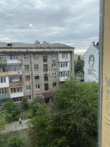 Prodayetsya_velyka_2_kimnatna_kvartyra_v_tsentri_mista_po_vulytsi_Mazepy_21502_0_1746541206.jpeg