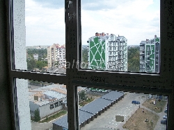 Продаю квартиру мансардного типу по переуступці