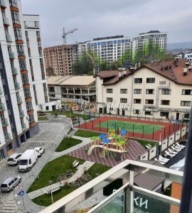 Sale of a 3-room apartment in the new residential complex of Lypka