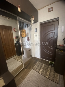 Prodazh__odnokimnatnoyi_kvartyry_z_remontom_po_vulytsi_Khotkevycha_23926_9_1751541685.jpeg