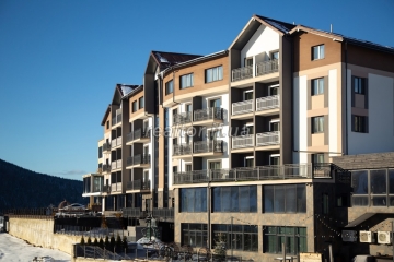 Продажа апартамента с видом на горы в центре Буковеля - отель Premium Club SPA