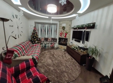 Sale of a multilevel four-room apartment on Ivasyuk Street