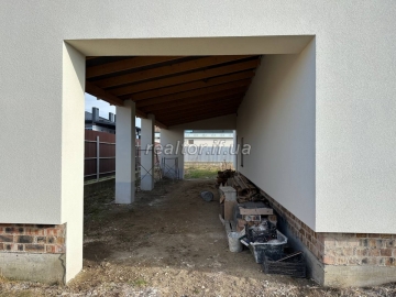 Prodazh_budynku_hotovoho_do_remontu_v_chudovii_lokatsiyi_sela_Vovchynets_22220_0_1736752419.jpeg