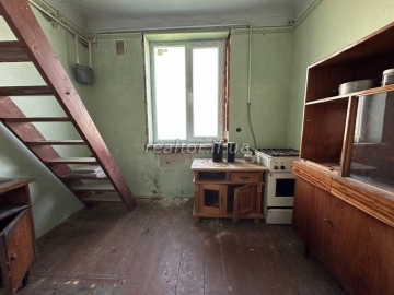 Prodazh_budynku_iz_zemelnoyu_dilyankoyu_23_sot_v_seli_Pidpechery_23753_4_1746010332.jpeg