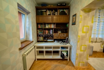 Prodazh_budynku_z_remontom_v_peredmisti_Ivano-Frankivska_-_Mykytyntsi__23534_11_1737467188.jpeg