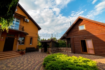 Prodazh_budynku_z_remontom_v_peredmisti_Ivano-Frankivska_-_Mykytyntsi__23534_4_1737467104.jpeg