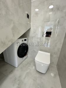 Prodazh_chastyny_budynku_z_remontom_z_vlasnoyu_zemelnoyu_dilyankoyu_v_Krykhivtsyakh_23496_30_1733843238.jpeg