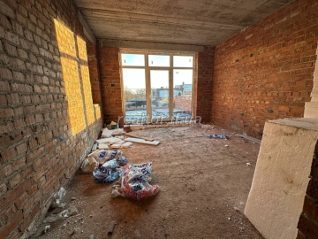 Prodazh_dupleksu_z_miskymy_komunikatsiyamy_v_seli_Vovchynets_vulytsya_Patriarkha_Volodymyra_23587_11_1740414096.jpeg