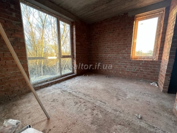 Prodazh_dupleksu_z_miskymy_komunikatsiyamy_v_seli_Vovchynets_vulytsya_Patriarkha_Volodymyra_23587_12_1740414096.jpeg