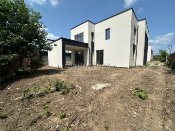 Prodazh_dupleksu_z_miskymy_komunikatsiyamy_v_seli_Vovchynets_vulytsya_Patriarkha_Volodymyra_23587_2_1749742473.jpeg