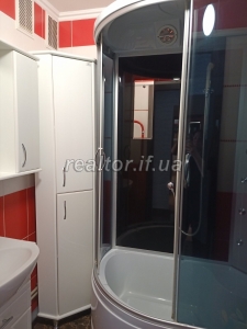 Prodazh_dvokimnatnoyi_kvartyry_z_remontom_po_vulytsi_Mykolaichuka_poruch_Arsenu_23770_2_1746516225.jpeg