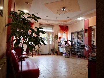 Verkauf des fertigen Geschäfts. Friseur