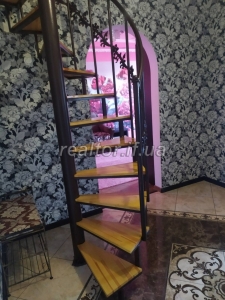 Prodazh_kvartyry_mansardnoho_typu_po_vulytsi_Konovaltsya_23718_10_1744875736.jpeg