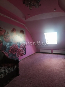 Prodazh_kvartyry_mansardnoho_typu_po_vulytsi_Konovaltsya_23718_1_1744875734.jpeg