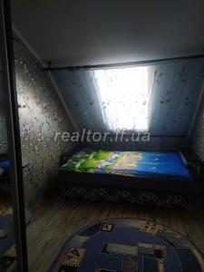 Prodazh_kvartyry_mansardnoho_typu_po_vulytsi_Konovaltsya_23718_8_1744875735.jpeg