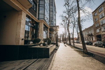 Prodazh_kvartyry_na_Shevchenka_v_elitnomu_budynku_biznes_klasu_Royal_Hall__23597_2_1740583121.jpeg