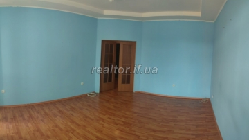 Prodazh_kvartyry_po_vulytsi_Bohdana_Khmelnytskoho_23794_1_1747219420.jpeg