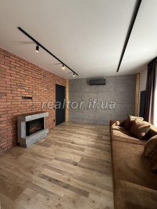 Prodazh_kvartyry_v__zhytlovomu_kompleksi_Lypky_poruch_parku_Shevchenka__23830_18_1747996951.jpeg