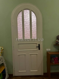 Prodazh_kvartyry_v_chasnomu_sektori_iz_spilnoyu_prybudynkovoyu_zemelnoyu_dilyankoyu_22563_7_1692260294.jpeg