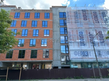 Продаж квартири в клубному будинку закритого типу в центрі Івано-Франківська
